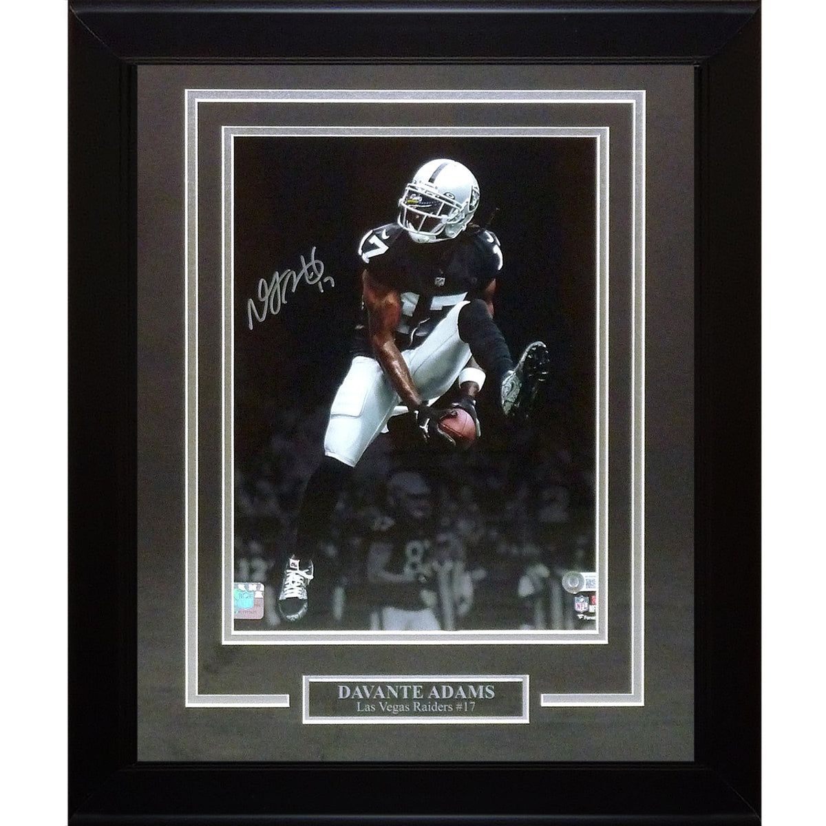 Davante Adams Autographed Las Vegas Raiders (Spotlight) Deluxe Framed 11x14 Photo - Beckett