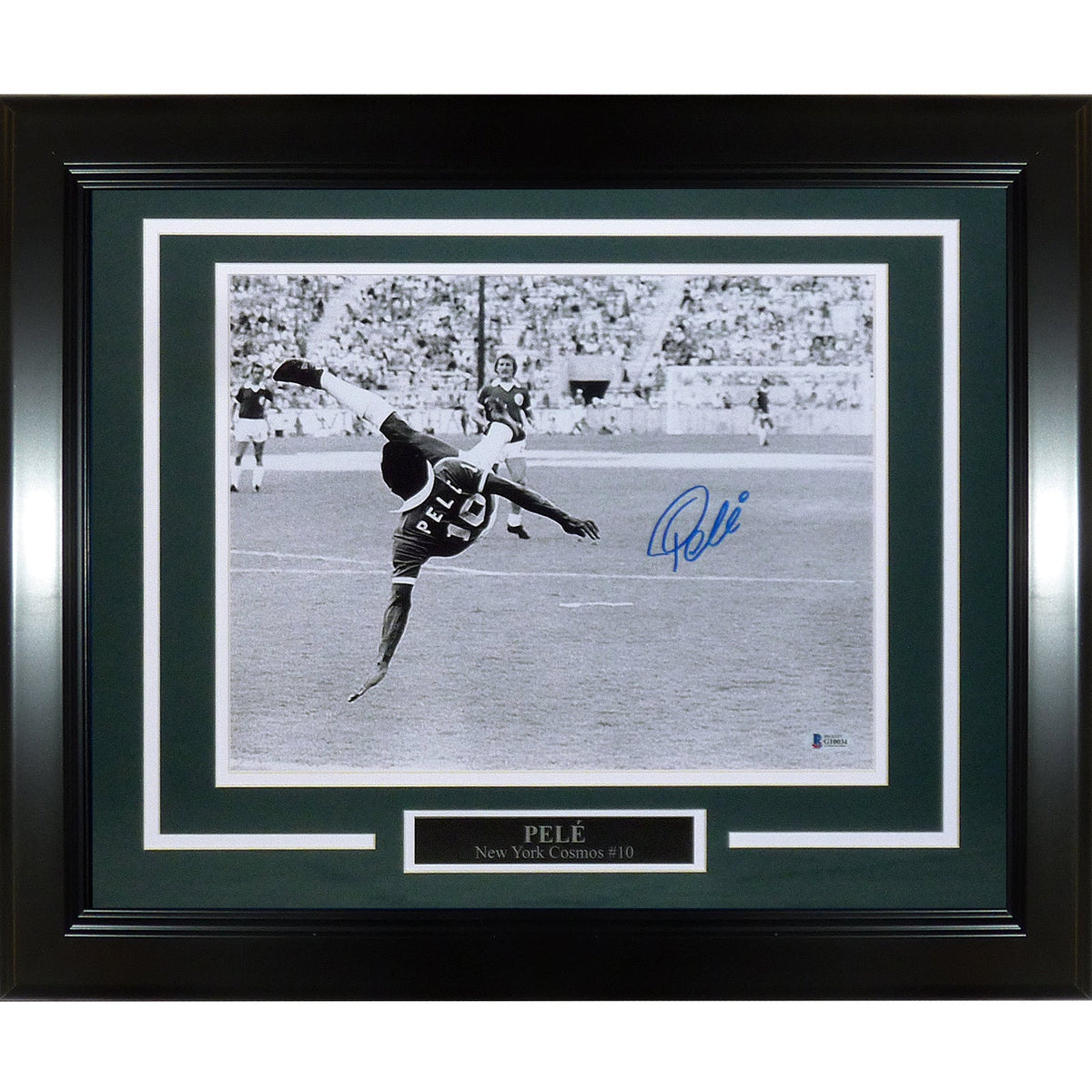 Pele Autographed New York Cosmos Soccer (Bicycle Kick) Deluxe Framed 11x14 Photo - Beckett