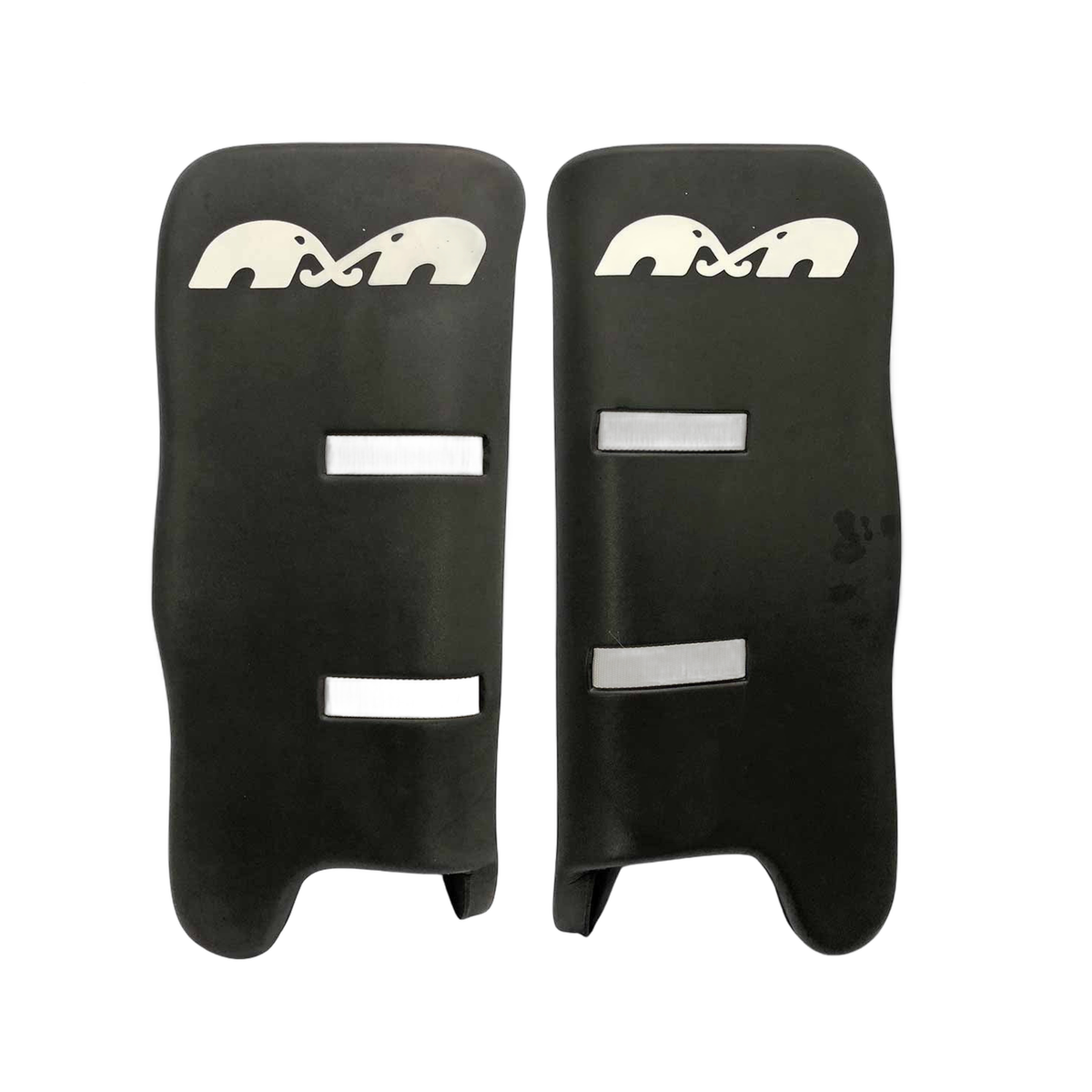 TK3 field hockey goalkeeper legguards featuring lightweight foam construction, a smooth outer surface, and adjustable straps for a secure and comfortable fit.