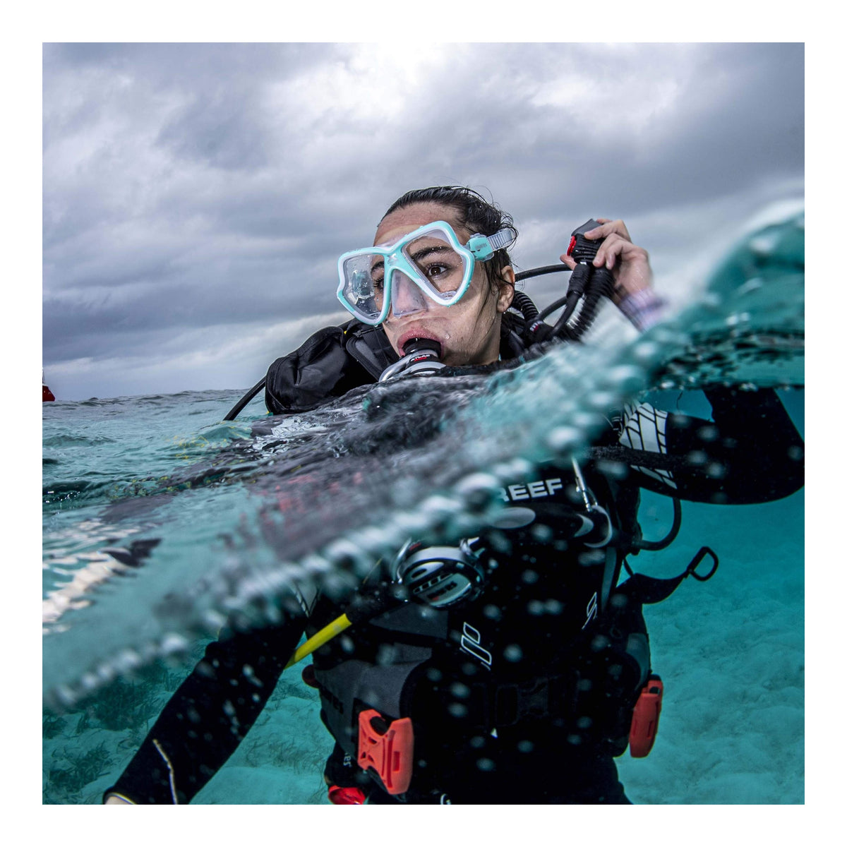 Mares Atlas ADJ 62X TBP Scuba Regulator - 416268_Atlas_Lifestyle1
