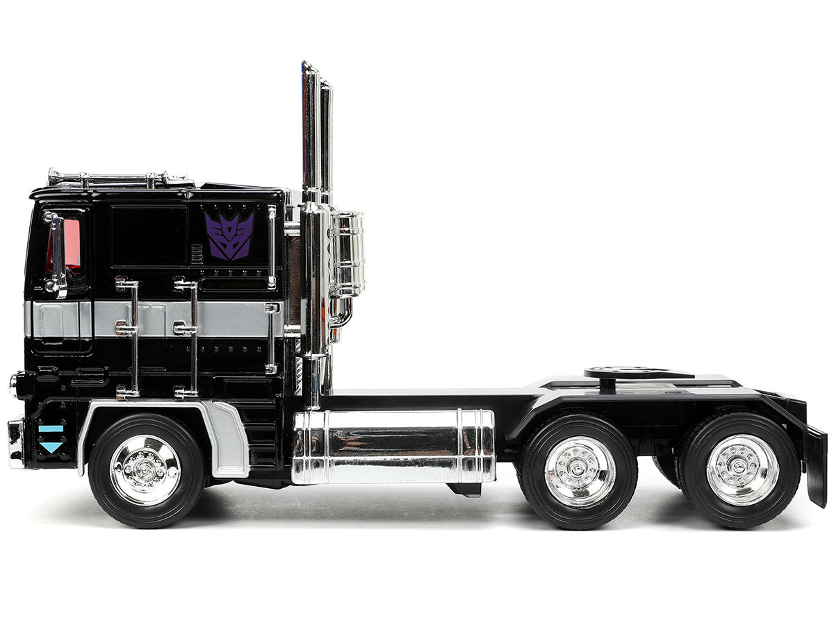 Decepticon Nemesis Prime with Robot on Chassis "Transformers" TV Series "Hollywood Rides" Series 1/24 Diecast - View 2