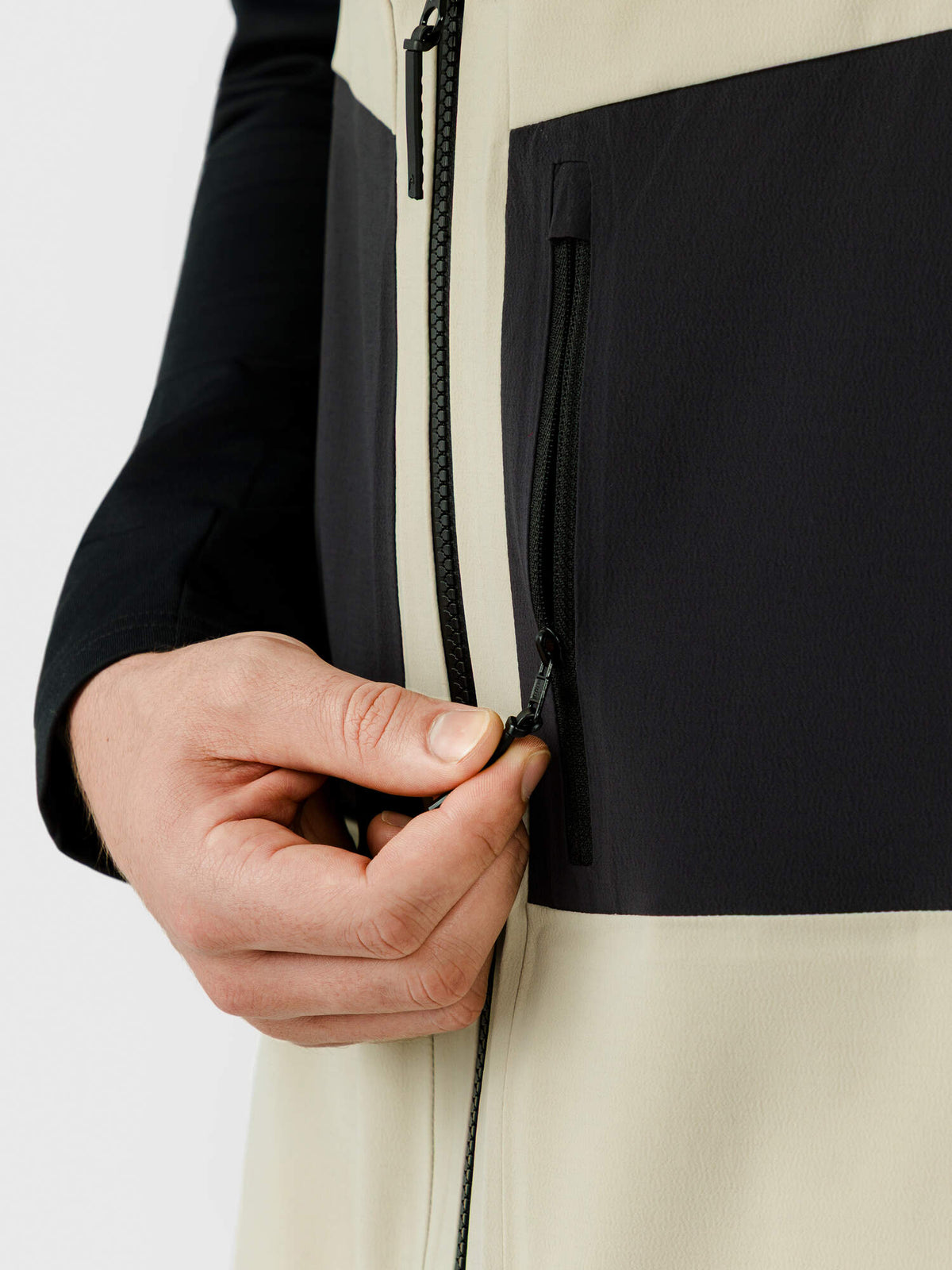 HEAD KORE Bib Pants Mens Ski Bibs in Cream - chest zipper detail