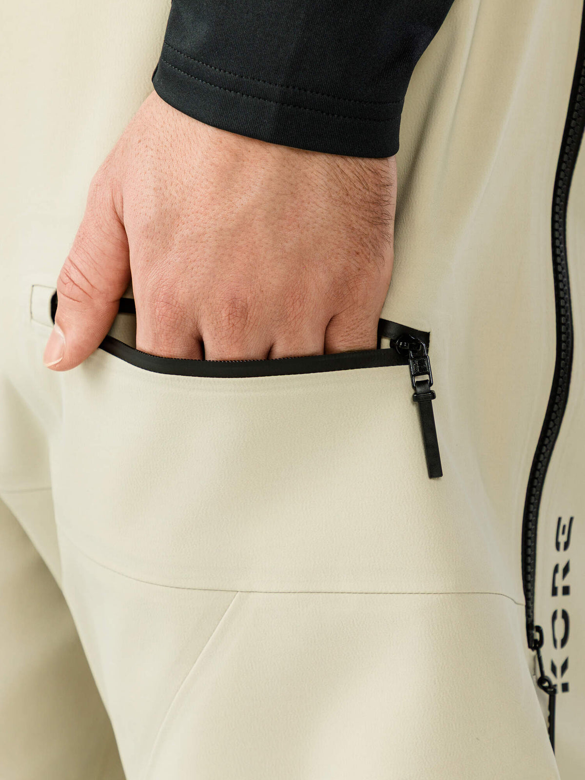 HEAD KORE Bib Pants Mens Ski Bibs in Cream - pocket detail