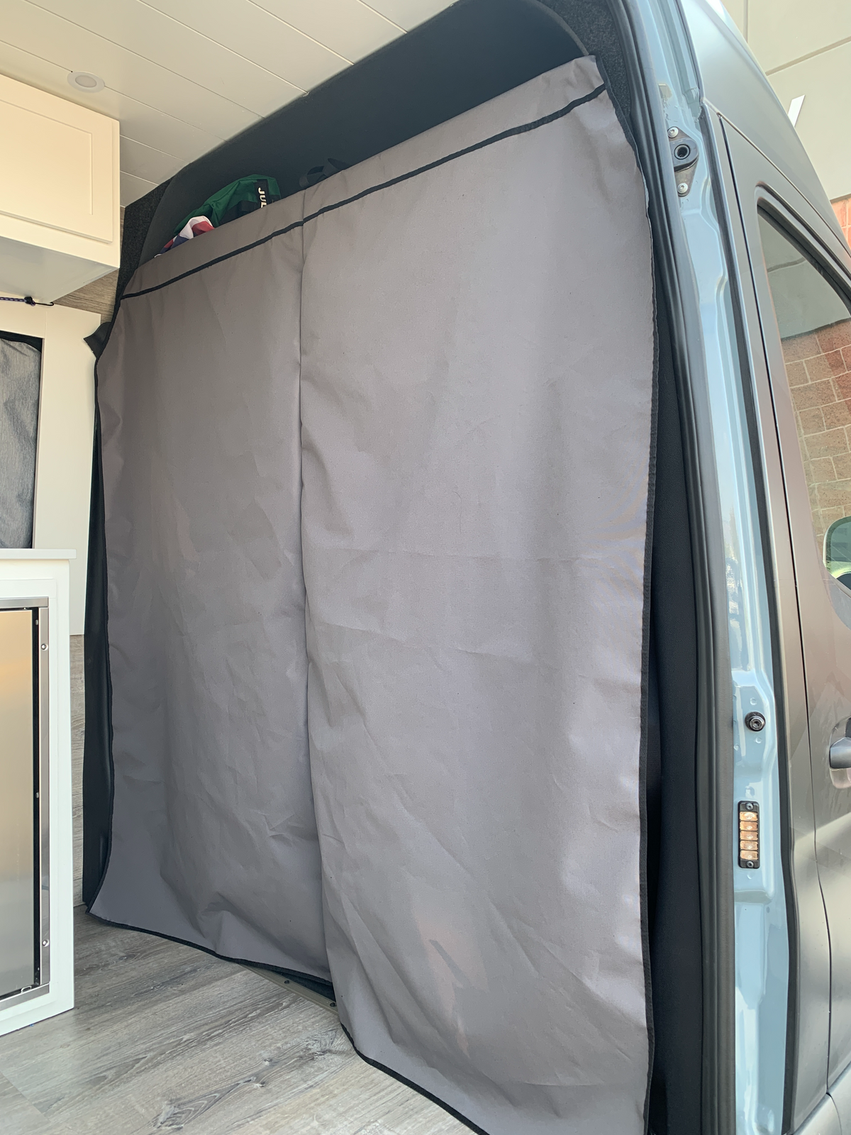 INSULATED  Magnetic Privacy Curtain