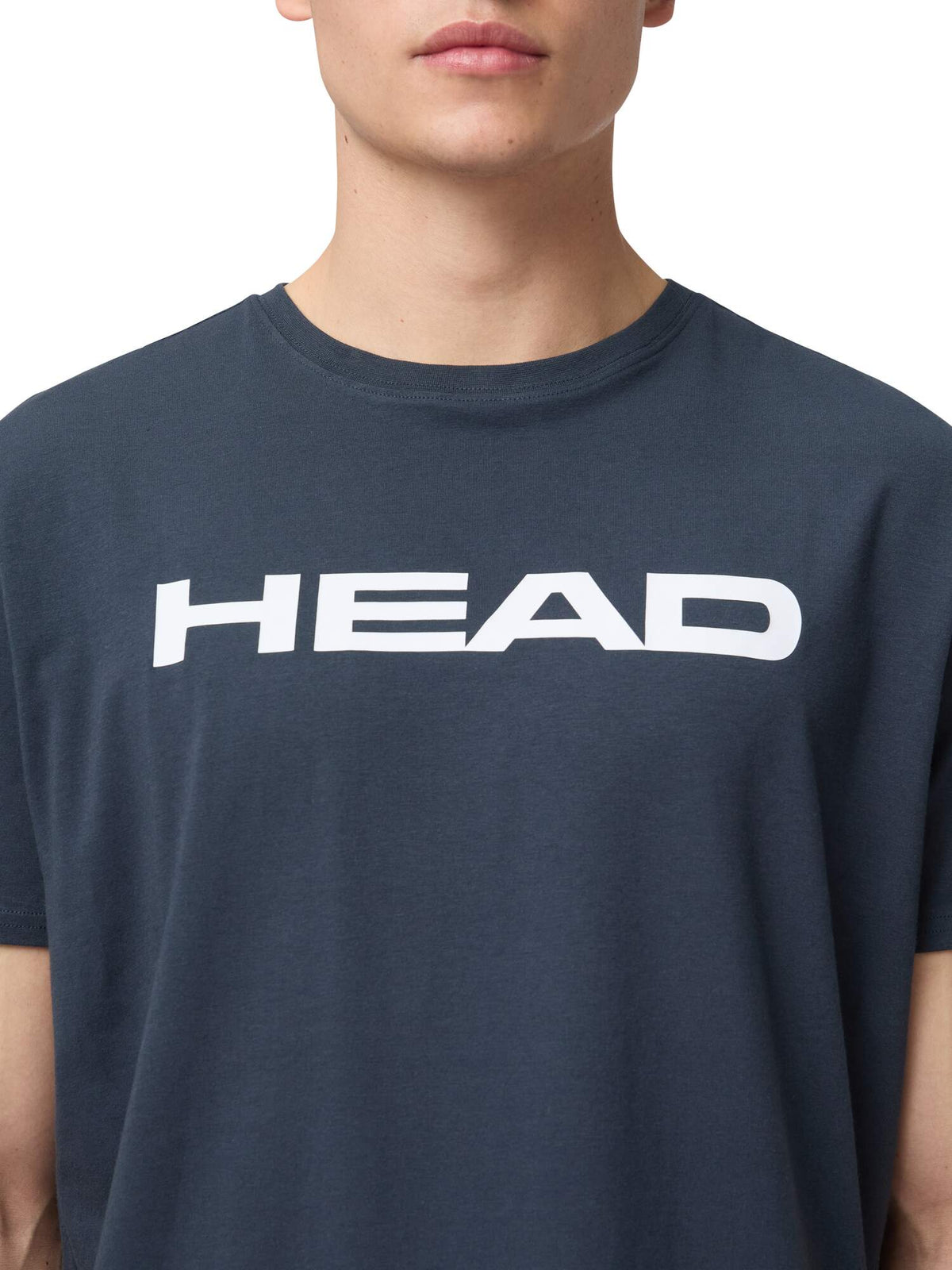 HEAD CLUB ORIGINAL Mens Tennis T-Shirt in Navy - model close-up