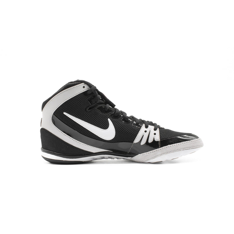Nike Freek Black / White Men's Wrestling Shoes