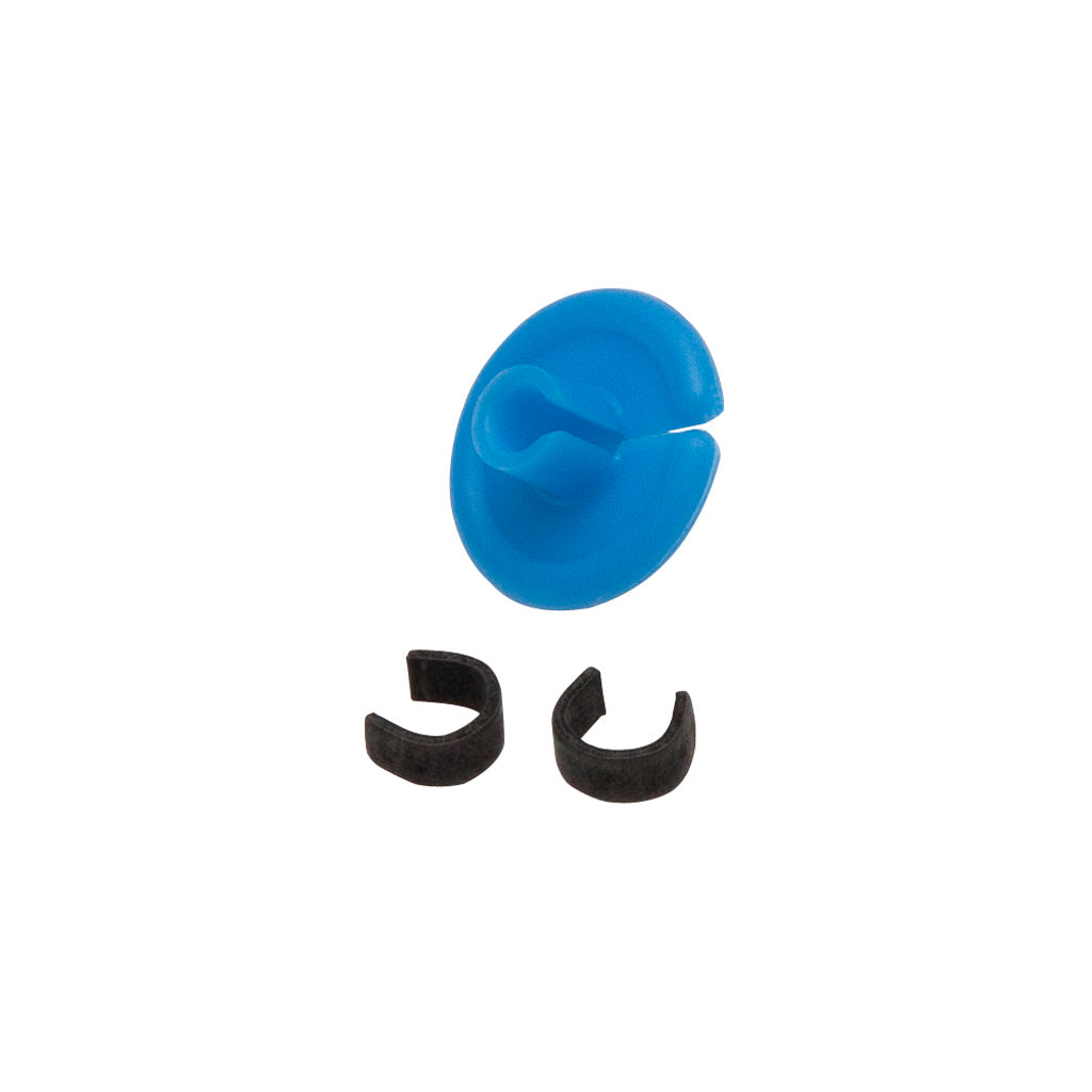 October Mountain String Love 2.0 Kisser Button in Blue 1 pk. - Front View