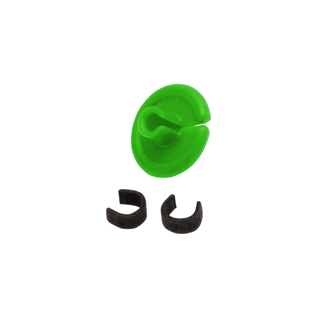 October Mountain String Love 2.0 Kisser Button in Green 1 pk. - Front View