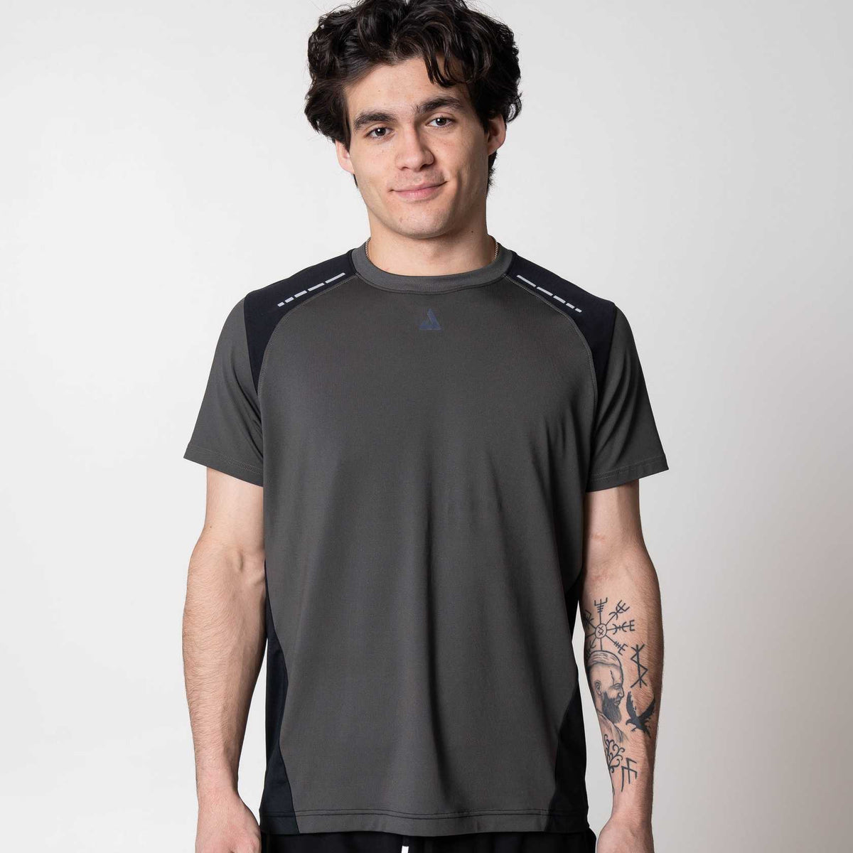 Men's Court Hybrid Short Sleeve Shirt product image