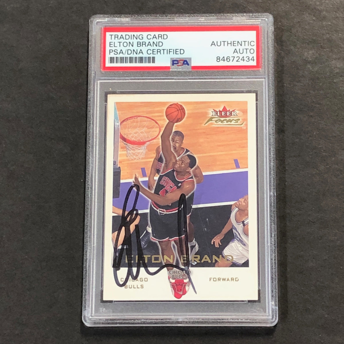 Front of Elton Brand Fleer Focus #70 signed card in PSA/DNA holder