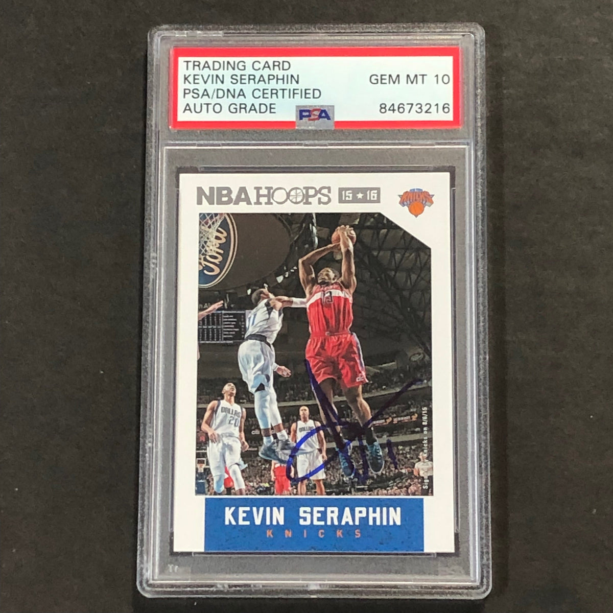 Front of Kevin Seraphin NBA Hoops #132 signed card in PSA/DNA holder