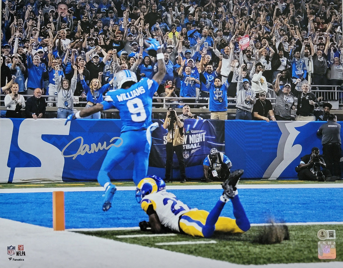 Jameson Williams Autographed Detroit Lions 2024 Touchdown 16X20 Photo Beckett Witnessed