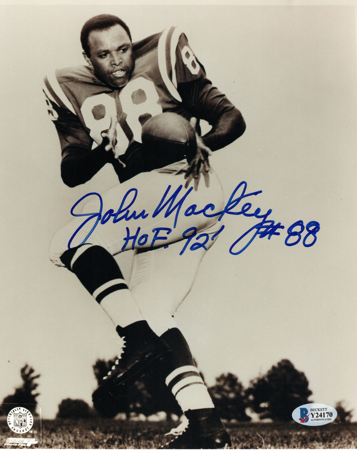 John Mackey Autographed Baltimore Colts 8x10 Photo W/ HOF 92 Beckett Authenticated