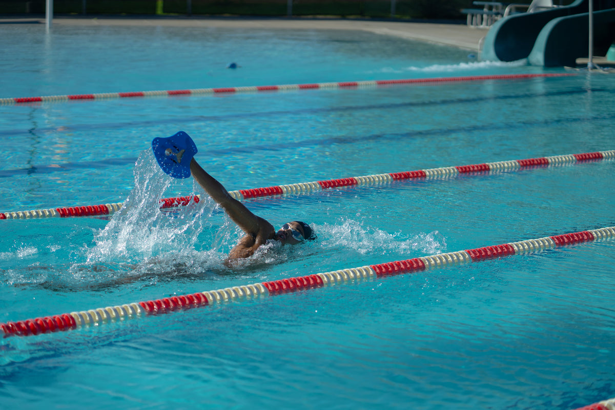 Movement Power Swim Hand Paddles - Alternate View 4