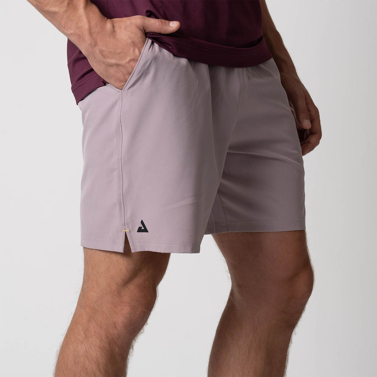 Men's Woven 7" Shorts product image