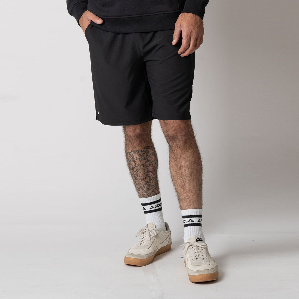 Men's Woven 9" Shorts product image