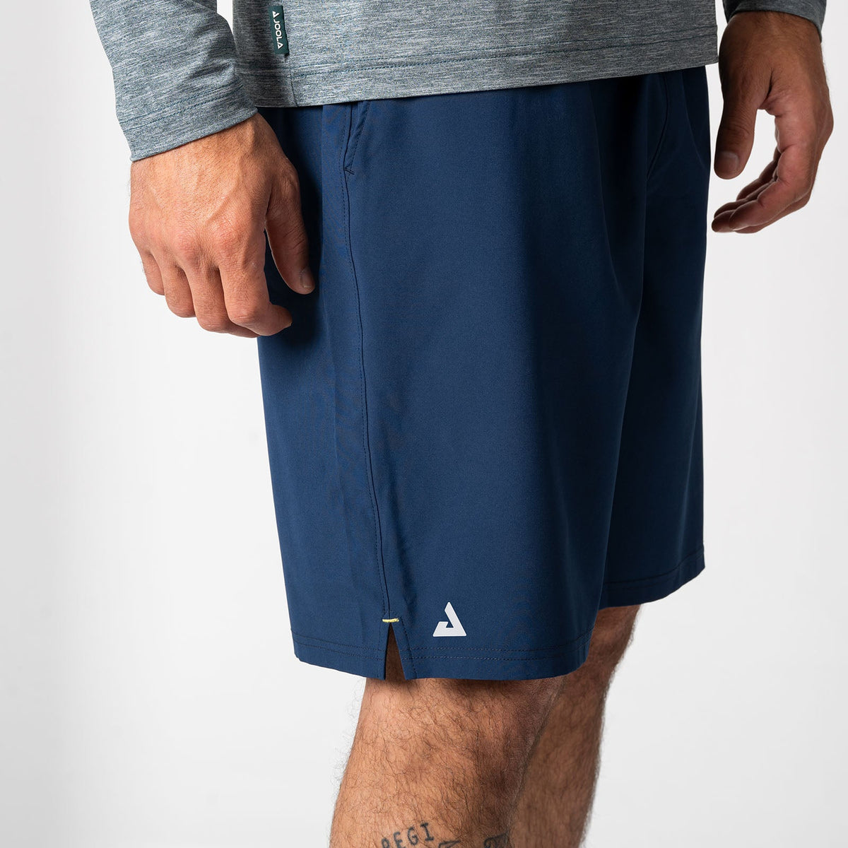 Men's Woven 9" Shorts product image