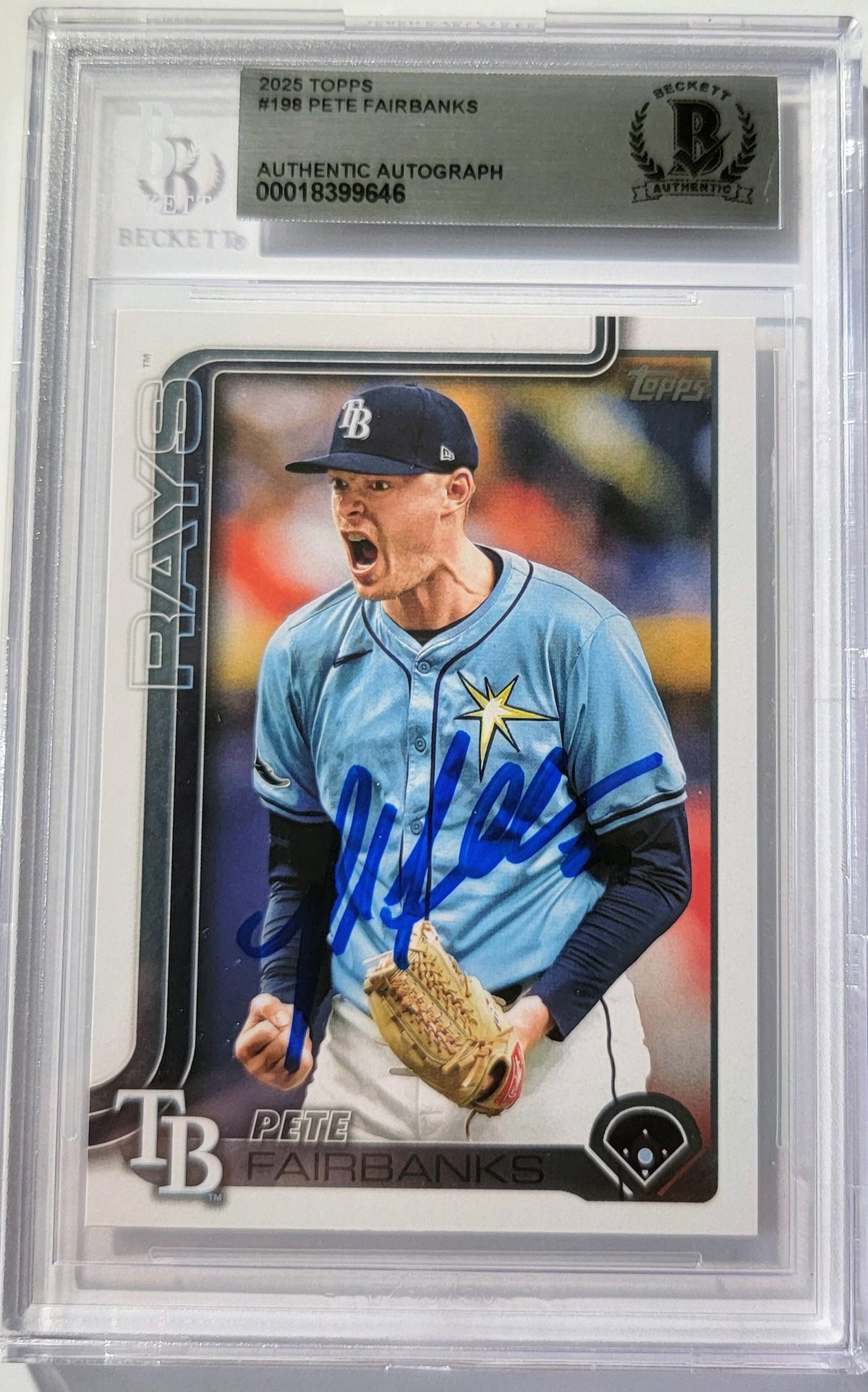 Pete Fairbanks Autographed Tampa Bay Rays 2025 Topps Card #198 Beckett