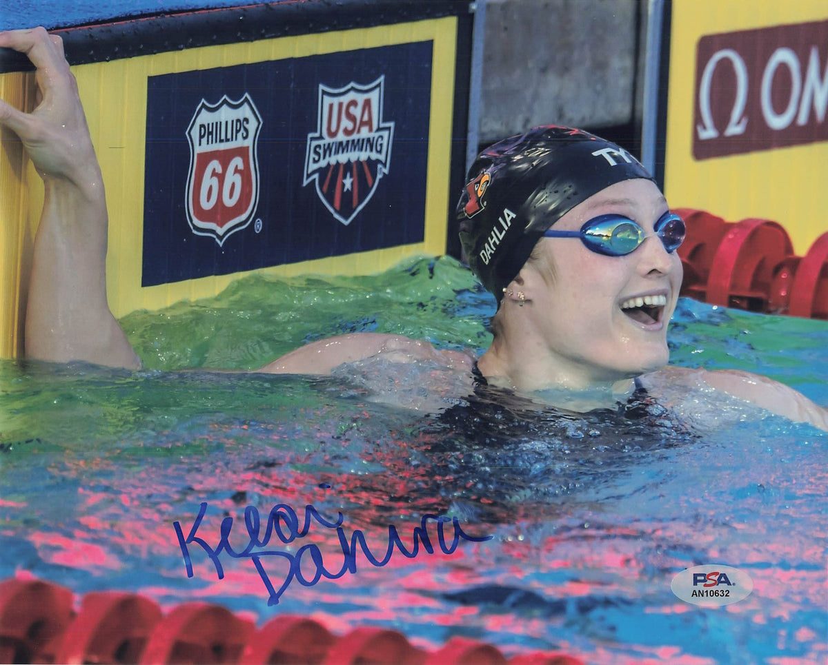 Kelsi Dahlia signed 8x10 photo PSA/DNA Autographed