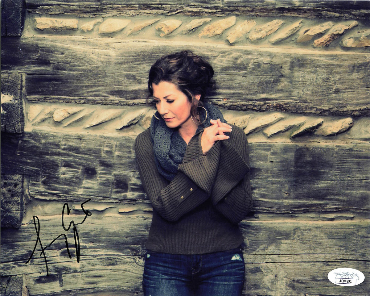 Amy Grant signed 8x10 photo JSA Autographed