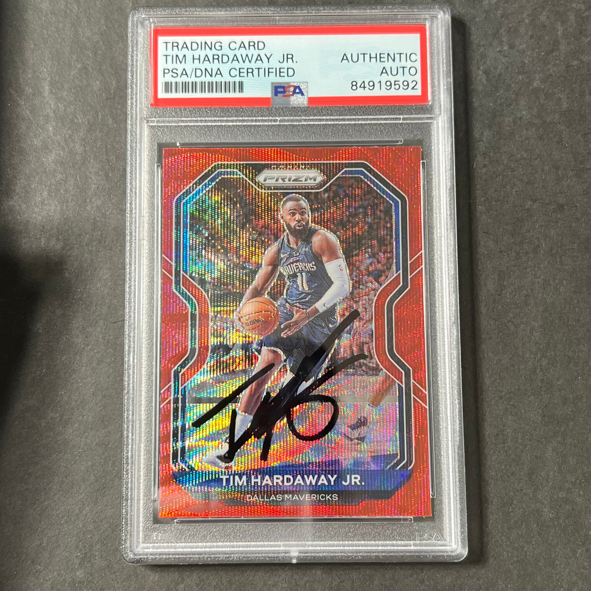 Front of Tim Hardaway Jr 2020-21 Prizm #52 signed card in PSA/DNA holder
