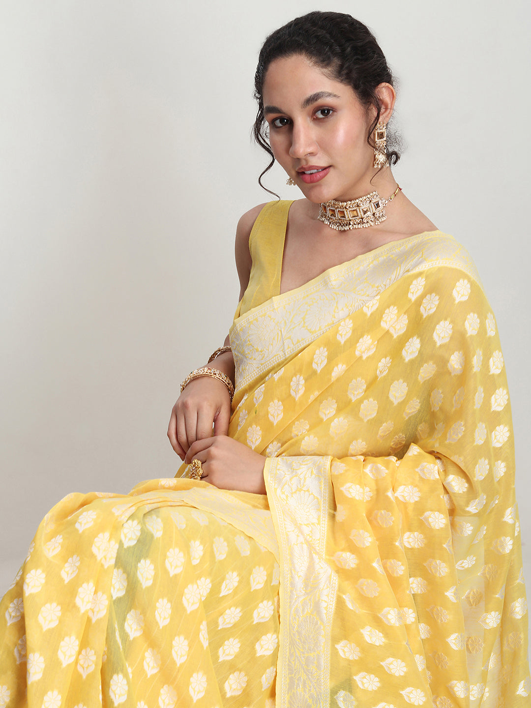 Janasya Yellow Silk Blend Floral Jacquard Saree