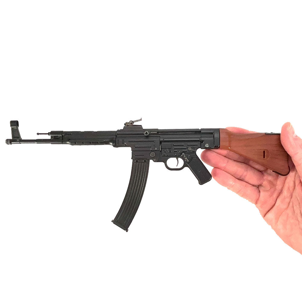 Miniature WW2 STG44 model Black - View 8