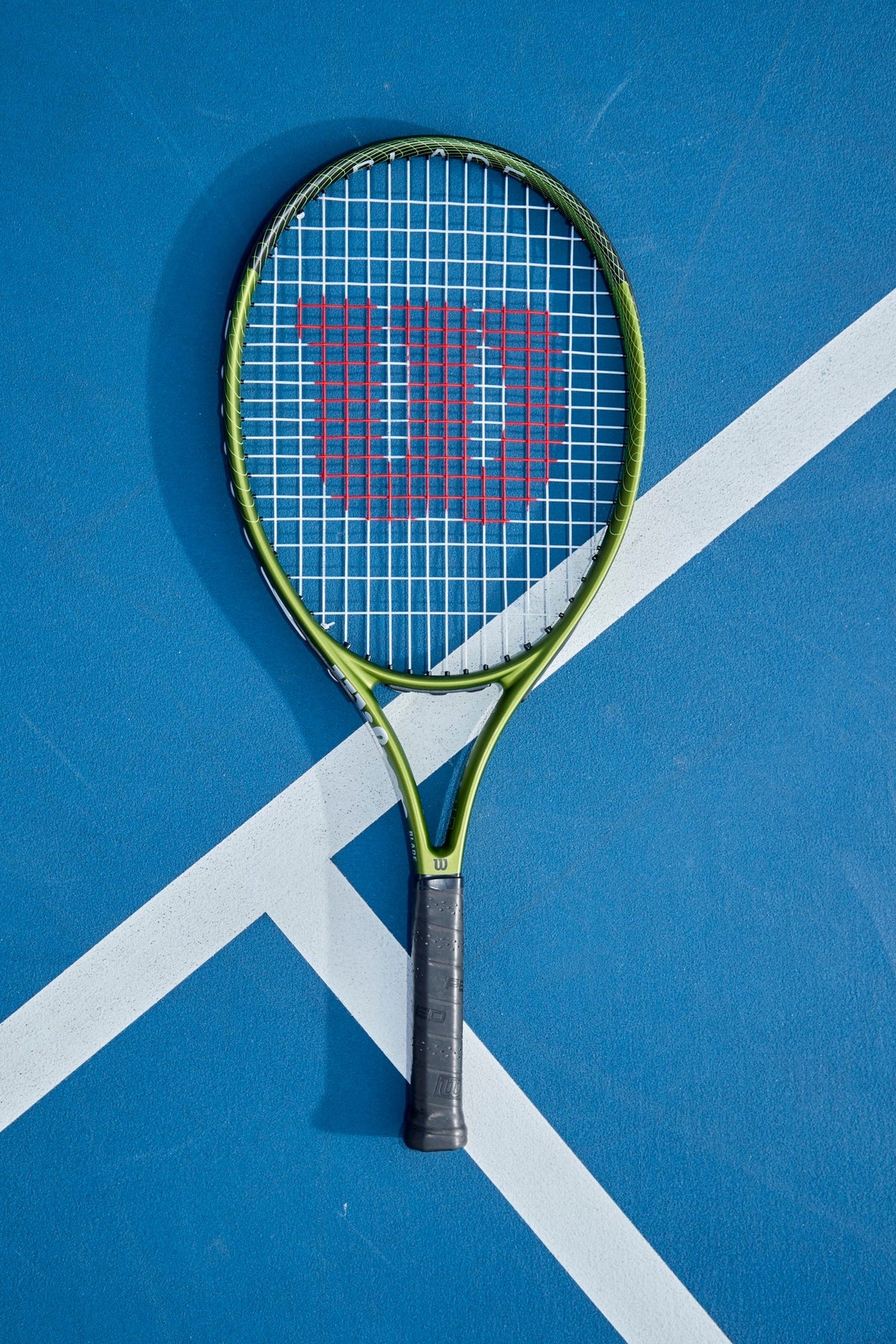Wilson Blade Feel Comp Junior 25 Tennis Racket, Green/Black - alternate view 3