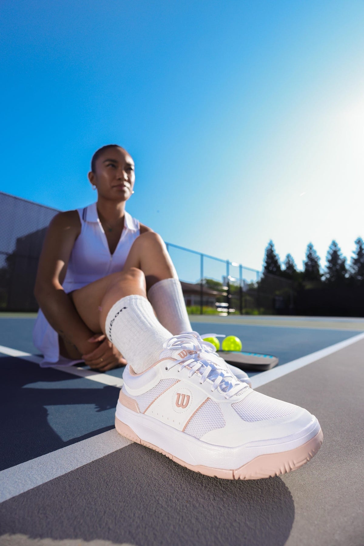 Wilson Pickle Pro Womens Pickleball Shoes, White/White/Cameo Rose - alternate view 9