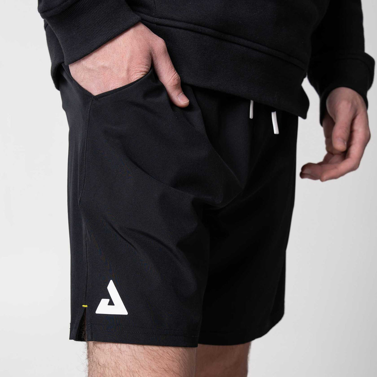 Men's Woven Shorts (7") product image
