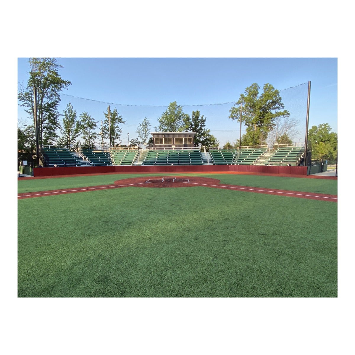 Gill Athletics Essentials Outdoor Wall Pads 2', Maroon, Graphics