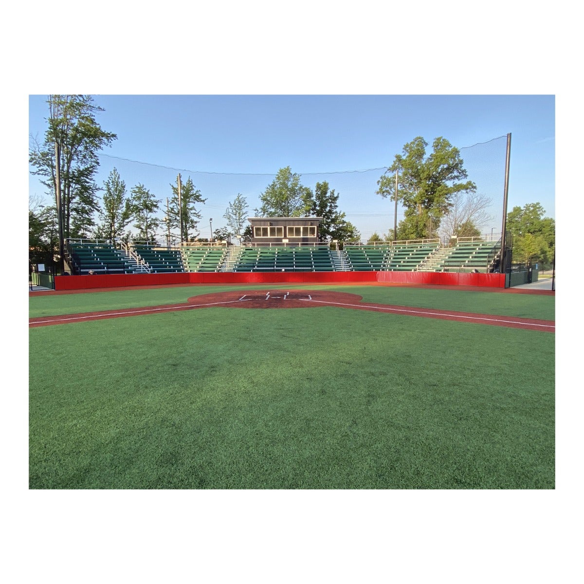 Gill Athletics Elite Outdoor Wall Pads 6' or less, Red, No Graphics