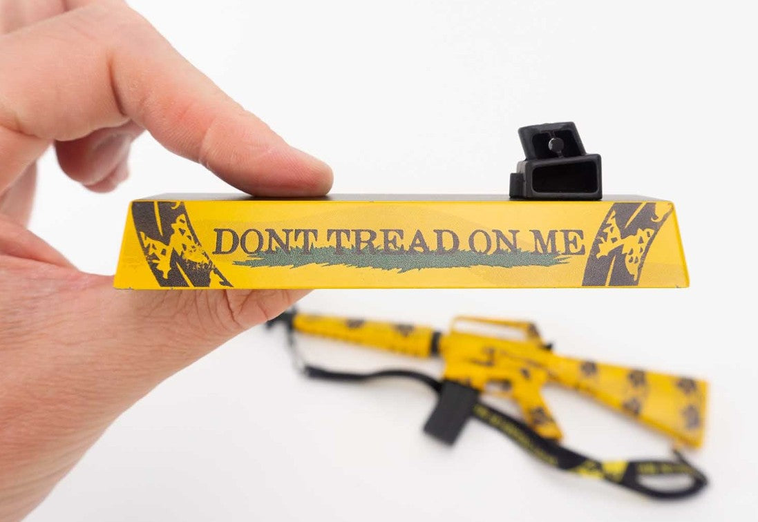 1/3 Scale Die Cast Special Edition M16A1 'Don't Tread on - View 8